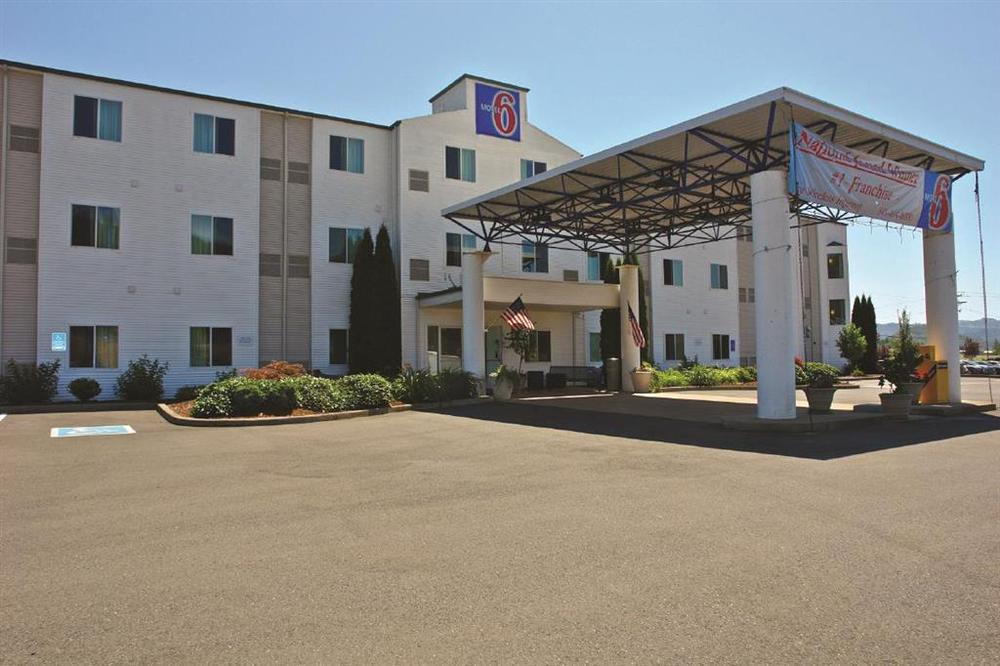 Motel 6-Roseburg, Or Εξωτερικό φωτογραφία
